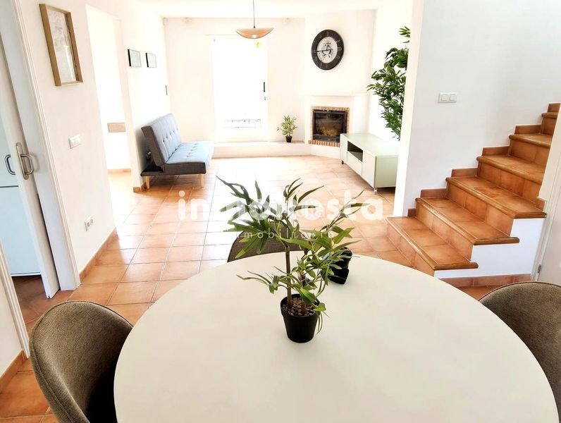 Foto a20d3cb8-7a0b-48a9-9e8a-1478a4f7dd3b. Casa a Montebello - Nou Espai Nucia (la)