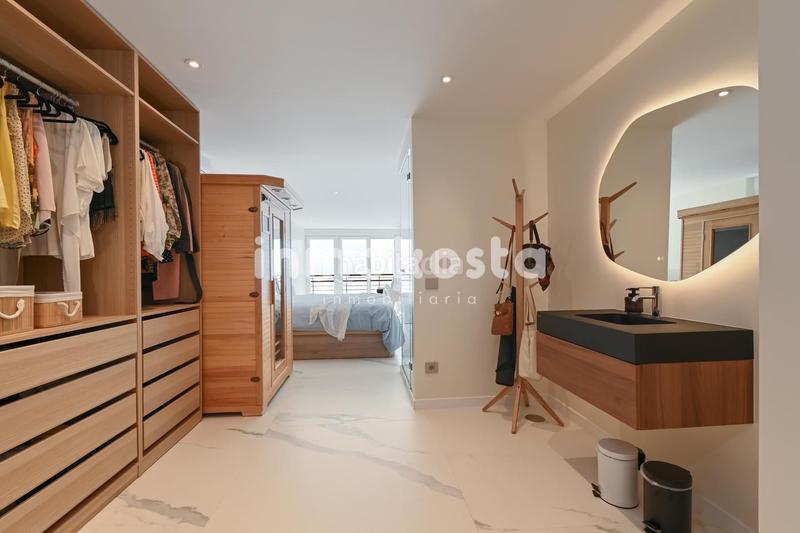 Foto 41020679-2e00-48b1-8233-d638551bf997. Àtic amb calefacció aparcament a Centro Urbano Vila Joiosa (la)