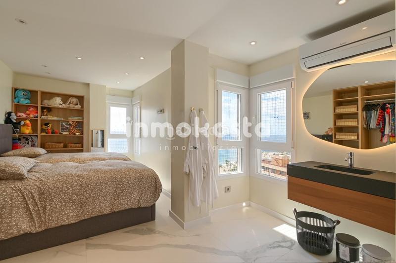 Foto 4690daf1-441b-401e-8217-04a795ac013a. Àtic amb calefacció aparcament a Centro Urbano Vila Joiosa (la)