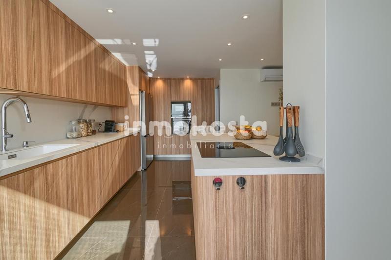 Foto 54a28afe-c2e7-4f41-92d4-587b07552dce. Àtic amb calefacció aparcament a Centro Urbano Vila Joiosa (la)