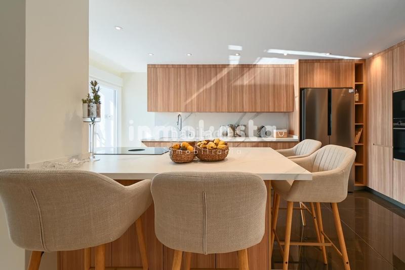 Foto 5a9fdbe8-e167-4e3e-b2bd-ef1e3c079375. Àtic amb calefacció aparcament a Centro Urbano Vila Joiosa (la)