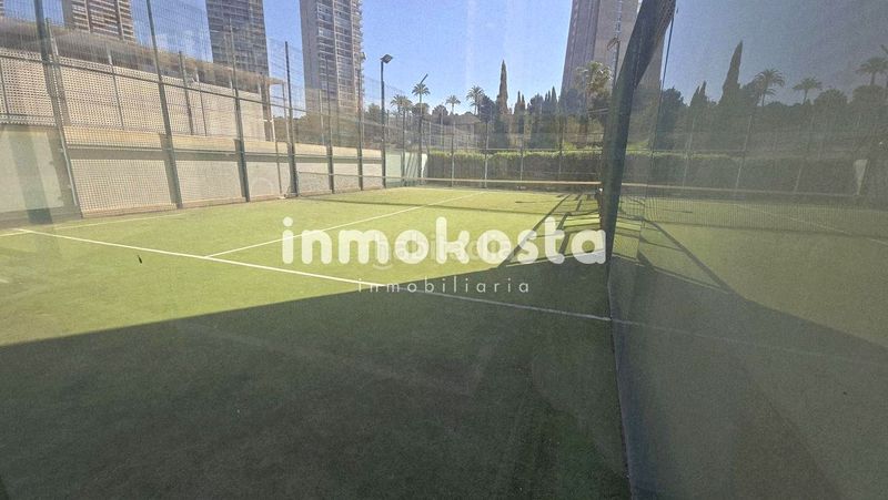Foto c53a78a4-06b0-46e9-b222-53d97e9620f4. Pis amb aparcament piscina a Via Parque Benidorm