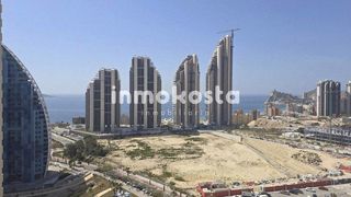 Etagenwohnung  Presidente adolfo suárez. Piso con vistas al mar en poniente