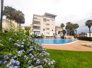 Flat  Joaquín rodrigo. Apartamento en albir con 2 plazas de garaje