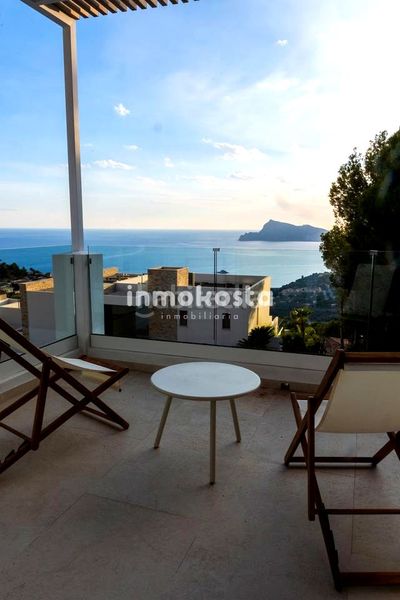 Foto 0c4b52c4-27ab-4eeb-8dbd-e2daa3eb630a. Casa amb piscina a Altea hills Altea