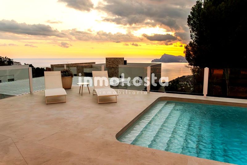 Foto 34bd6db6-5410-4b74-8892-b4a40ff614ad. Casa amb piscina a Altea hills Altea