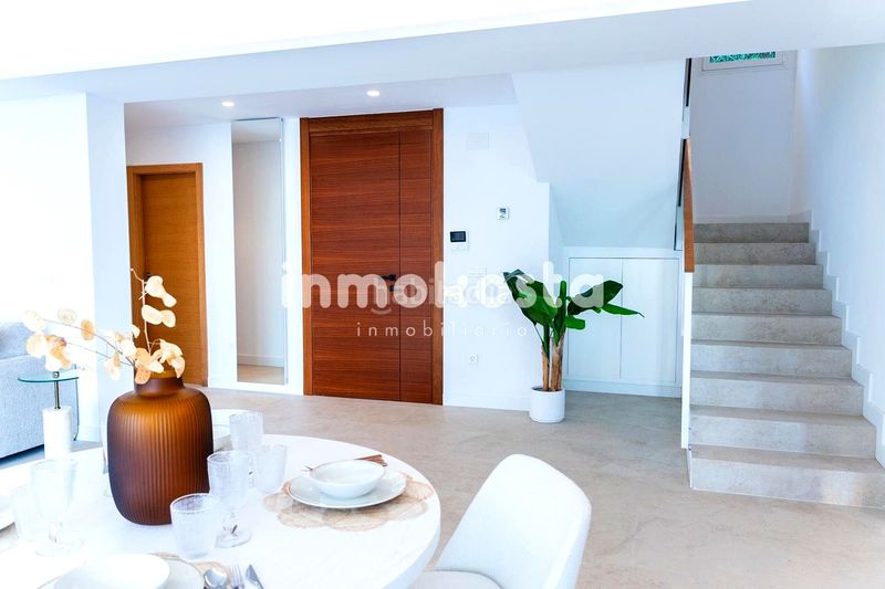 Foto 58614934-471c-4f68-adb5-d271352452ef. Casa amb piscina a Altea hills Altea