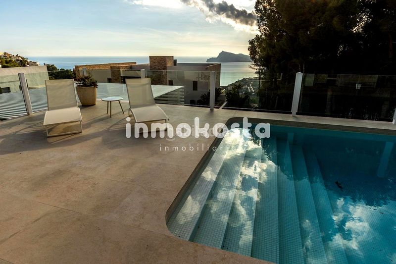 Foto b18460c1-d25f-4895-ae78-01dea96f8719. Casa amb piscina a Altea hills Altea