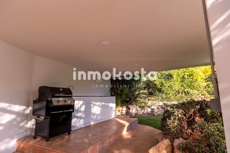 Foto fa8a22e6-5c9e-4af1-8d70-ec70ed319fe5. Casa amb piscina a Altea hills Altea