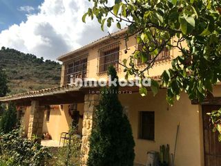 Casa  Partida aguilar. Casa independiente con cultivos