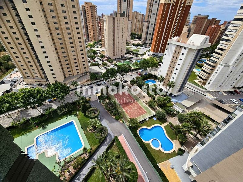 Foto 1d771f2d-ab97-4da8-9c57-12ff84e96990. Pis amb piscina a Levante Alto Benidorm