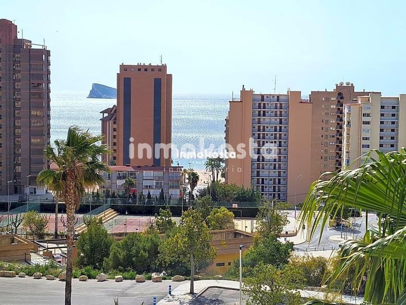 Foto e973f8cd-6875-410c-af6c-939a4ff2468d. Pis amb aparcament a Playa Poniente Benidorm