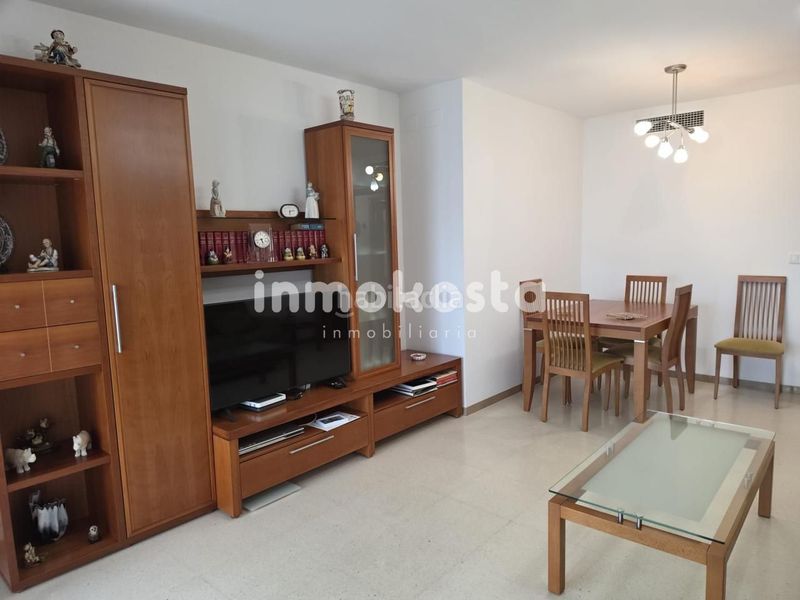 Foto f8f68d62-7837-49a4-bdb9-5dcf0eab6a9f. Pis amb aparcament a Playa Poniente Benidorm
