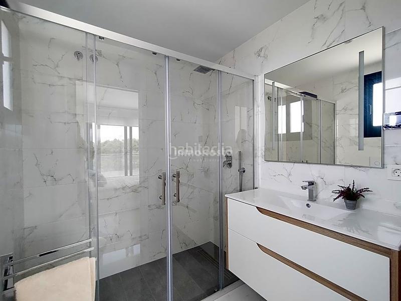 Foto 38da3746-127c-476d-87bb-72d1e1dd3350. Casa villa nueva de alto standing en Coloma Nucia (la)