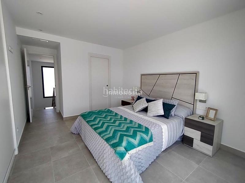 Foto 542210ae-6f19-4dff-8adf-8f5bf63646e4. Casa villa nueva de alto standing en Coloma Nucia (la)