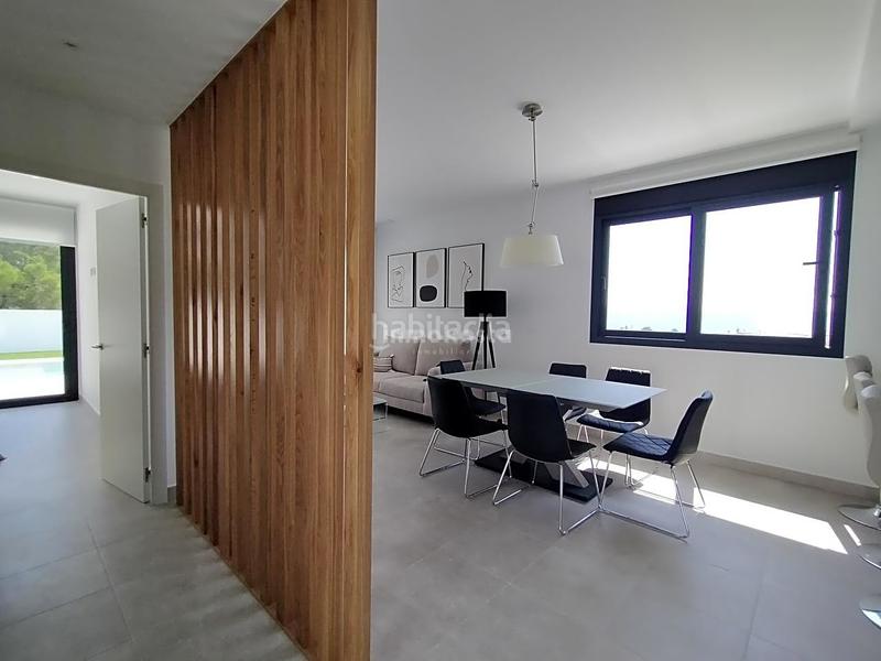 Foto 64d4e62d-7760-4fc1-95c8-d2113beb8f6b. Casa villa nueva de alto standing en Coloma Nucia (la)