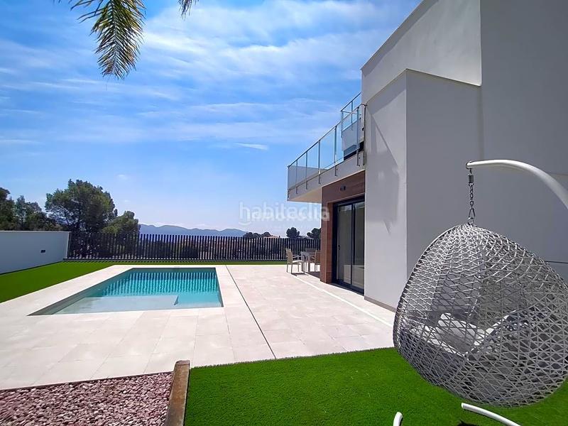 Foto a9cba3d9-271c-4dc0-bd74-18f2faa6b5e0. Casa villa nueva de alto standing en Coloma Nucia (la)