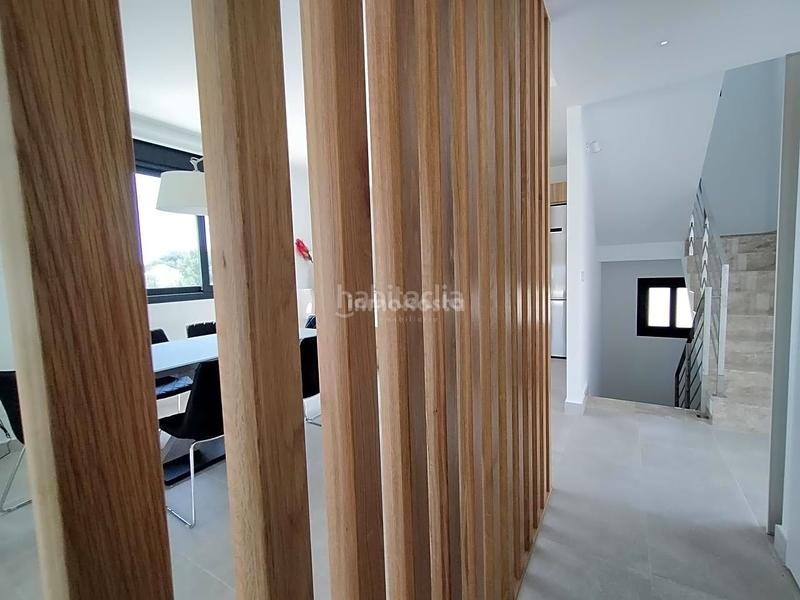 Foto ba2e5ef2-05e3-4e02-93da-7d81adbc4d8f. Casa villa nueva de alto standing en Coloma Nucia (la)