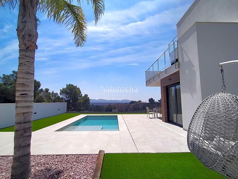 Foto cb6c0e7a-ff05-463f-b397-e38b612aa0d0. Casa villa nueva de alto standing en Coloma Nucia (la)