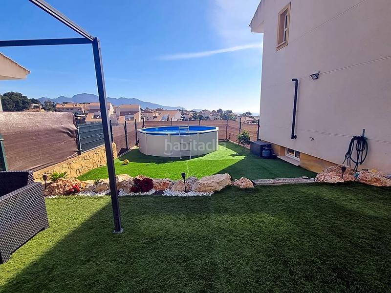 Foto 0ca2a011-f93f-4014-87a1-ebc3ed0920fc. Casa adossada amb aparcament piscina a Coloma Nucia (la)