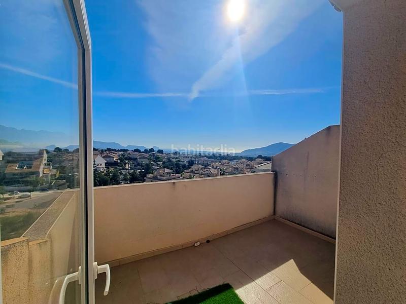 Foto 3ed69f68-0e98-4a15-bc60-b09b098d669b. Casa adossada amb aparcament piscina a Coloma Nucia (la)