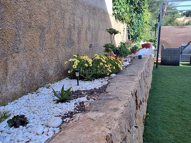 Foto 9d332b76-f5b2-4f3d-83d2-f2ad5e34cfa3. Casa adossada amb aparcament piscina a Coloma Nucia (la)