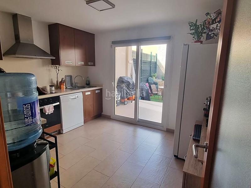 Foto a682b3ae-6971-4621-8b75-360c95c756c0. Casa adossada amb aparcament piscina a Coloma Nucia (la)