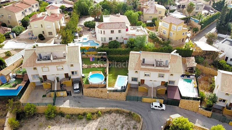 Foto d2e0d15d-3c86-4fab-984a-c82f19fd1b4a. Casa adossada amb aparcament piscina a Coloma Nucia (la)