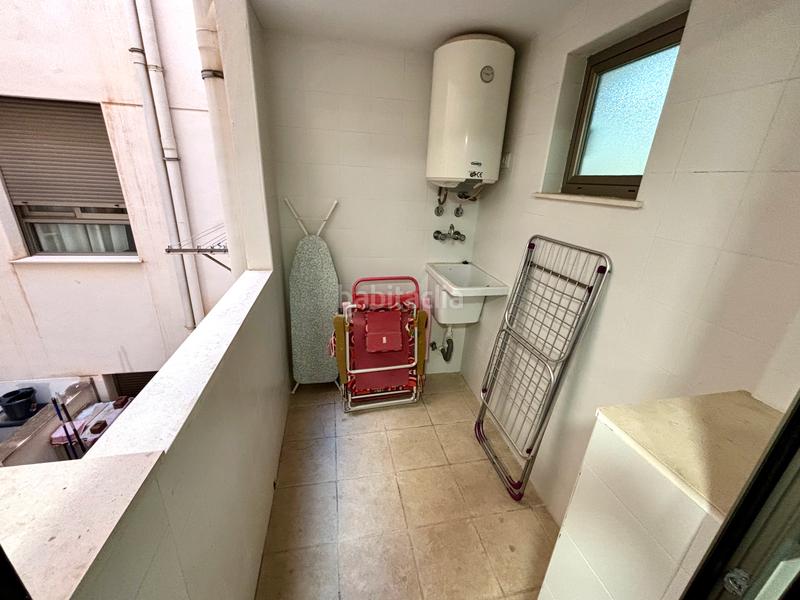 Foto 4a857bbd-40d1-4c4a-b27c-4a4ab305bf0c. Etagenwohnung mit parking pool in Campello Playa Campello (el)