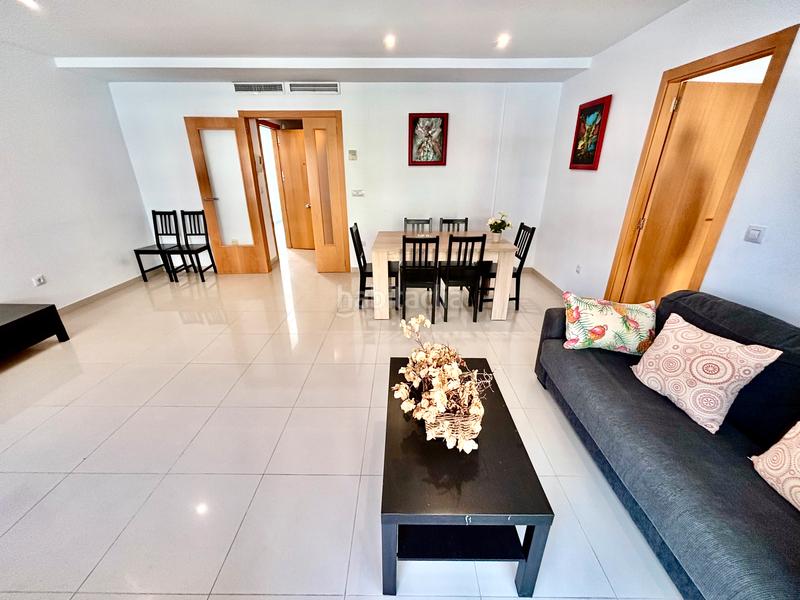 Foto 82fdc469-d2be-4d2b-8bd0-f119a8fa1876. Etagenwohnung mit parking pool in Campello Playa Campello (el)