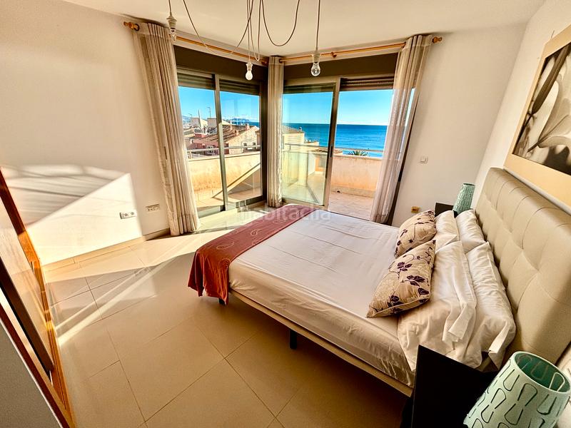 Foto a2495c2f-2626-4c19-92e8-d5a0d76b8c62. Dachwohnung mit parking pool in Campello Playa Campello (el)
