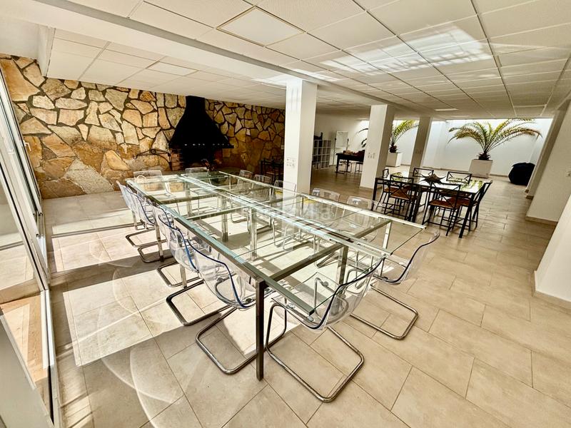Foto d7750b80-112d-43de-9f9b-86396a65834d. Chalet con camino parcheggio piscina in Cabo de las Huertas Alicante