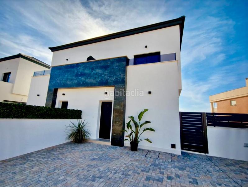 Foto d8d3d874-c91c-4e0f-bd9c-ad12a4b87012. Chalet avec chauffage parking piscine dans Monte y Mar Santa Pola