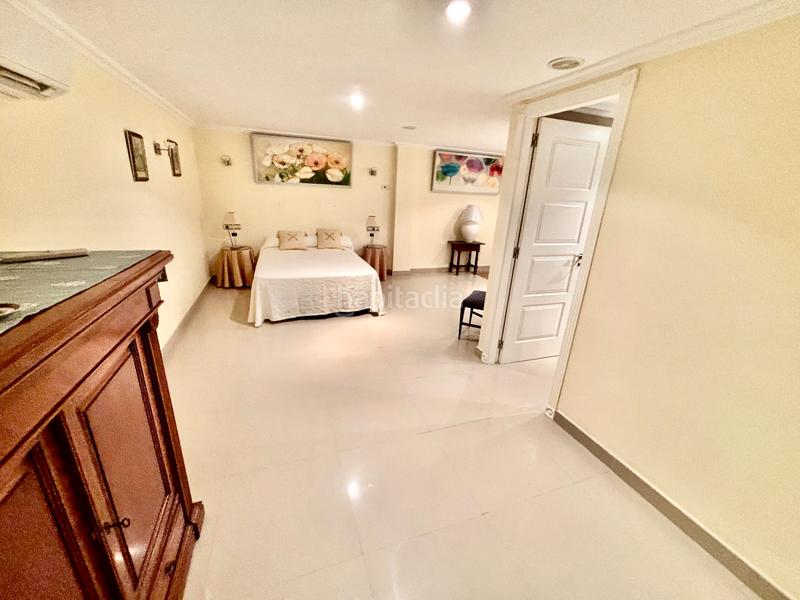 Foto 0d9f98e7-49f5-45a3-bfb0-d1c4d007d8e7. Casa a schiera con camino riscaldamento parcheggio piscina in Alicante