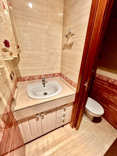 Foto 1585a157-5741-43c8-816a-bce4bce2c107. Casa a schiera con camino riscaldamento parcheggio piscina in Alicante