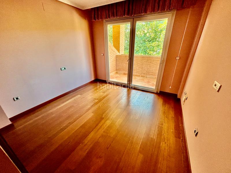 Foto 43d870b7-3d16-4770-8c0f-6525c59d625d. Casa a schiera con camino riscaldamento parcheggio piscina in Alicante