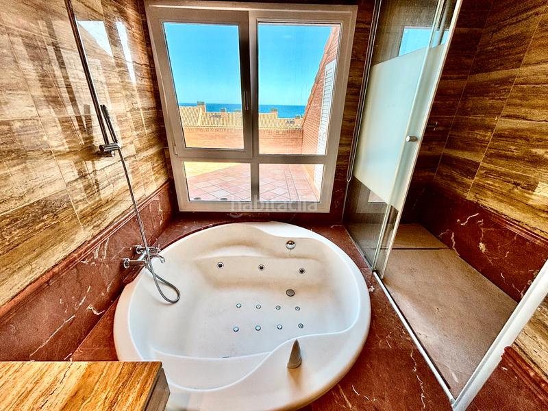 Foto 19c0331c-1448-4221-9d7e-e925d7d466e8. Casa adosada en Cabo de las Huertas Alicante