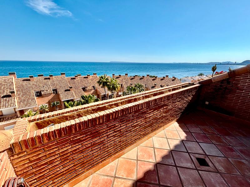 Foto 2d79994d-01e1-4db7-882b-dd6c1d2759bb. Casa adosada en Cabo de las Huertas Alicante