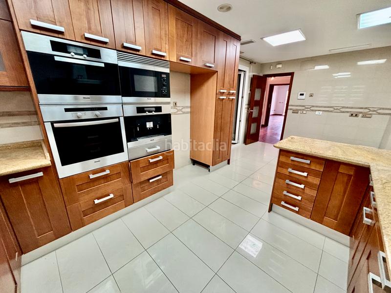 Foto b7646ee7-aba8-4b37-8a84-92f0ed4f7117. Casa adosada en Cabo de las Huertas Alicante