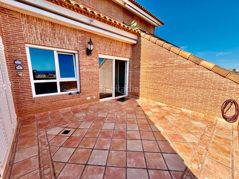 Foto 026f2685-69bf-4148-b2f6-04378765543c. Casa adossada amb xemeneia calefacció aparcament piscina a Alicante