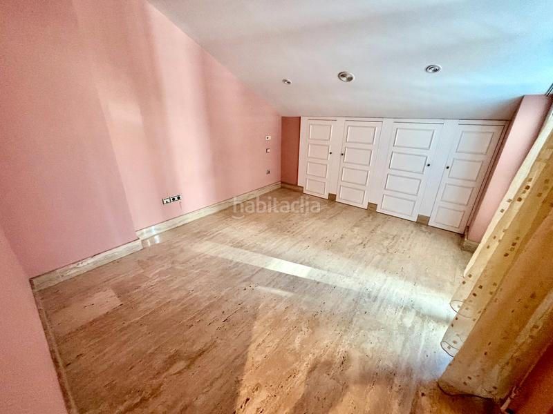 Foto 32d7d875-cf32-4dfc-92ca-cdd6ff27a079. Casa adossada amb xemeneia calefacció aparcament piscina a Alicante