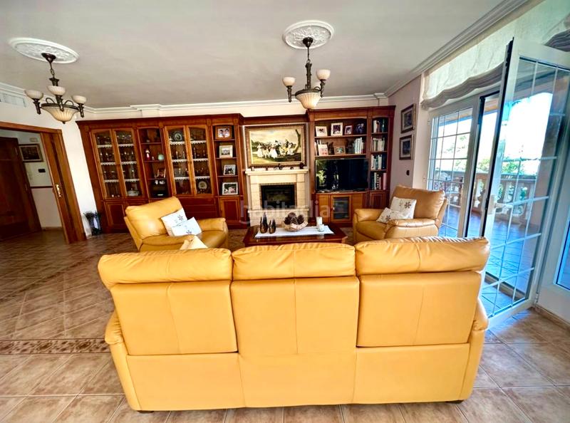 Foto 3fe425e2-3841-4fc6-9463-c9aba4794964. Chalet avec chauffage parking dans Pueblo Acantilado-Lanuza Campello (el)