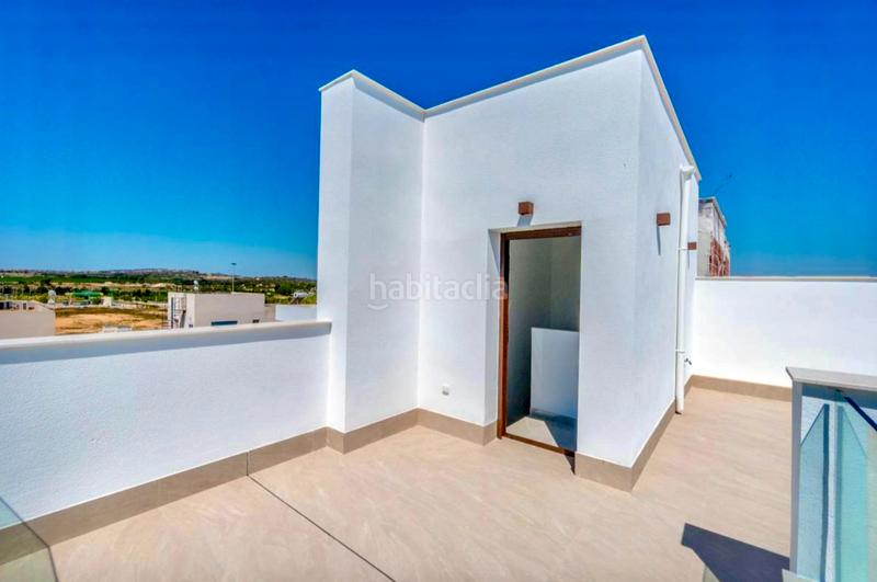 Foto eeee6b52-785a-4a1e-ae85-0714edf77ca8. Casa adossada amb aparcament piscina a Benijófar