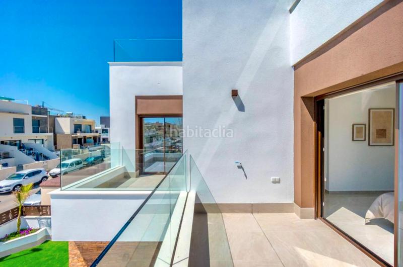 Foto fd490676-ffb7-4887-9f5f-6c0eb11e004d. Casa adossada amb aparcament piscina a Benijófar