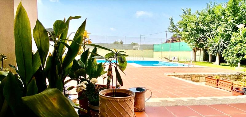 Foto 04b9a68b-2b67-4bcc-857f-0597acfcf98e. Chalet with fireplace heating parking pool in Centro San Juan de Alicante