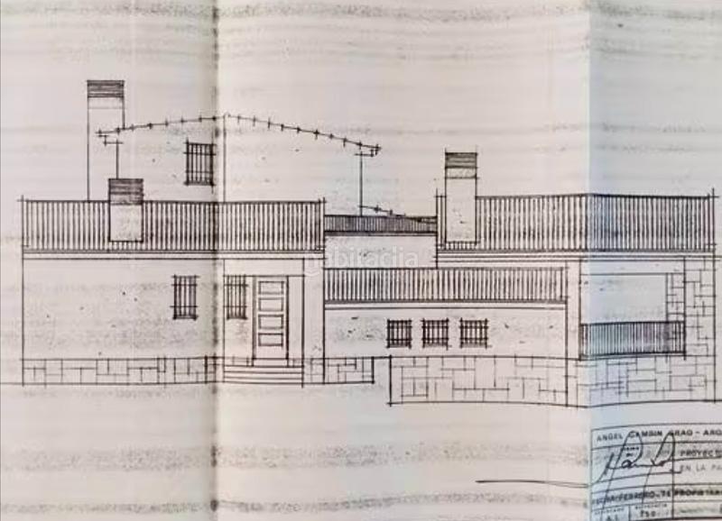 Foto 95962754-9767-412c-810e-ff555b230e3b. Chalet with fireplace heating parking pool in Centro San Juan de Alicante