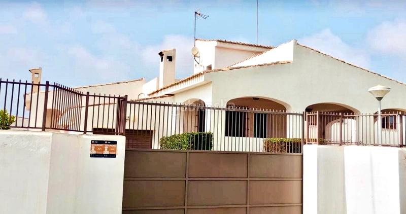 Foto dd729df3-6f04-4c0d-a824-800364ce7df0. Chalet en Centro San Juan de Alicante