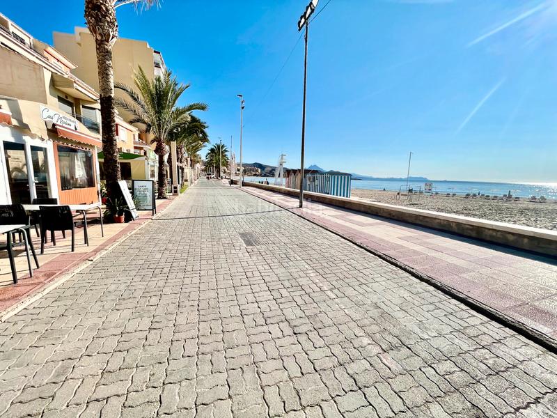Foto d7ea8a7d-fb76-49f4-9612-5dbd012d23c7. Attico con parcheggio piscina in Campello Playa Campello (el)