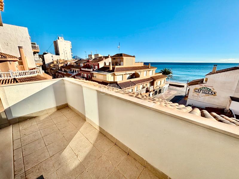 Foto dc298155-0089-4480-b9c8-d15f24a0bcd9. Attico con parcheggio piscina in Campello Playa Campello (el)