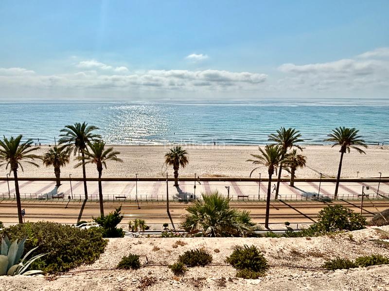 Foto 4c0f89cd-b4c0-425f-aaae-e729d5d2d4f7. Piso en Playa Muchavista Campello (el)